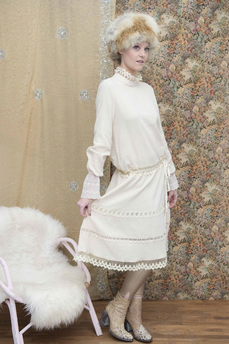 Robe Henriette Ivoire - Collection Néo Rétro Robe Henriette Ivoire - Collection Néo Rétro