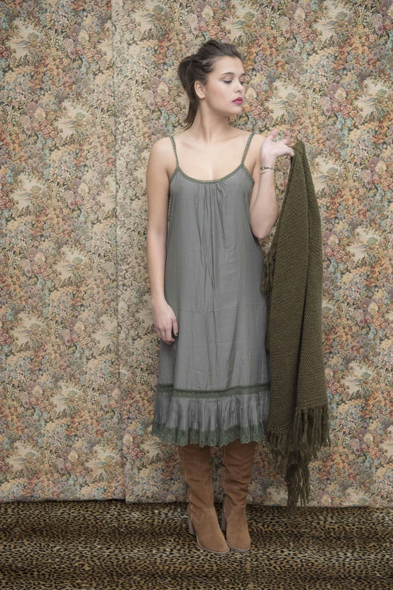 Robe Nuisette Coco Vert de Gris - Collection Effeuillage Robe Nuisette Coco Vert de Gris - Collection Effeuillage