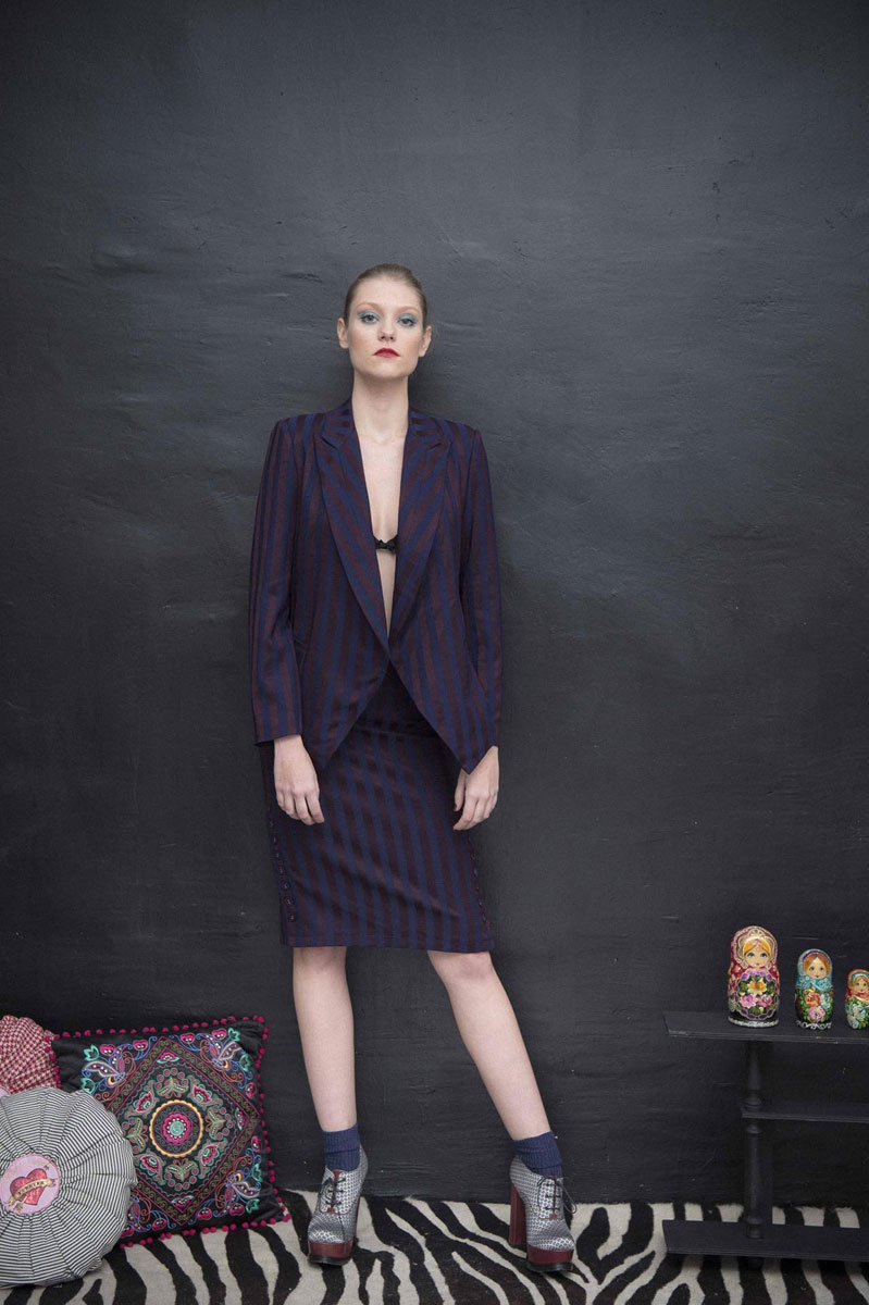 Jupe Michelle Indigo - Collection Classicos Jupe Michelle Indigo - Collection Classicos