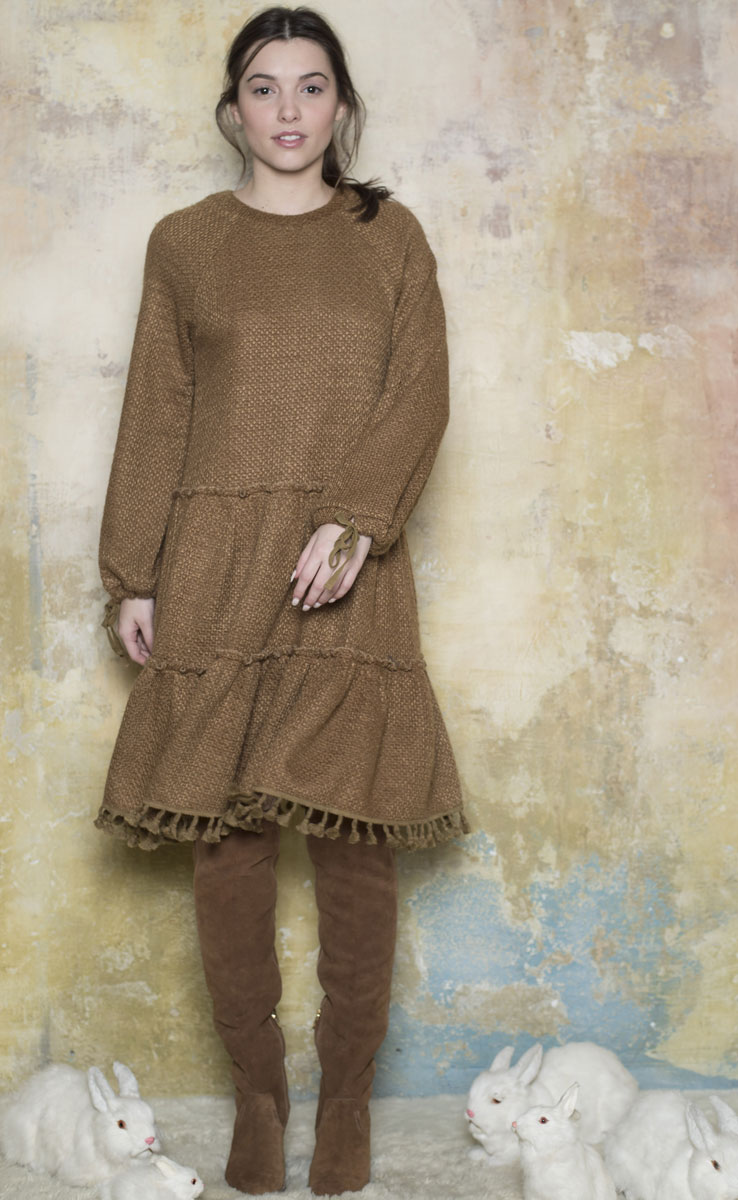 Robe Plumette Brown - Collection Petite Laine Robe Plumette Brown - Collection Petite Laine