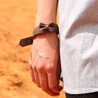 Bracelet noeud en cuir Butterfly