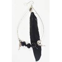 Boucles d�Oreilles Plume noire, perles et aile d'ange