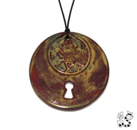 Collier c�ramique serrure imprim� fleur