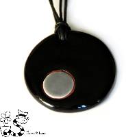 Collier rond en c�ramique noir et gris