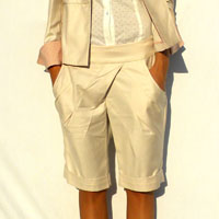 Short Julia M Cr�me